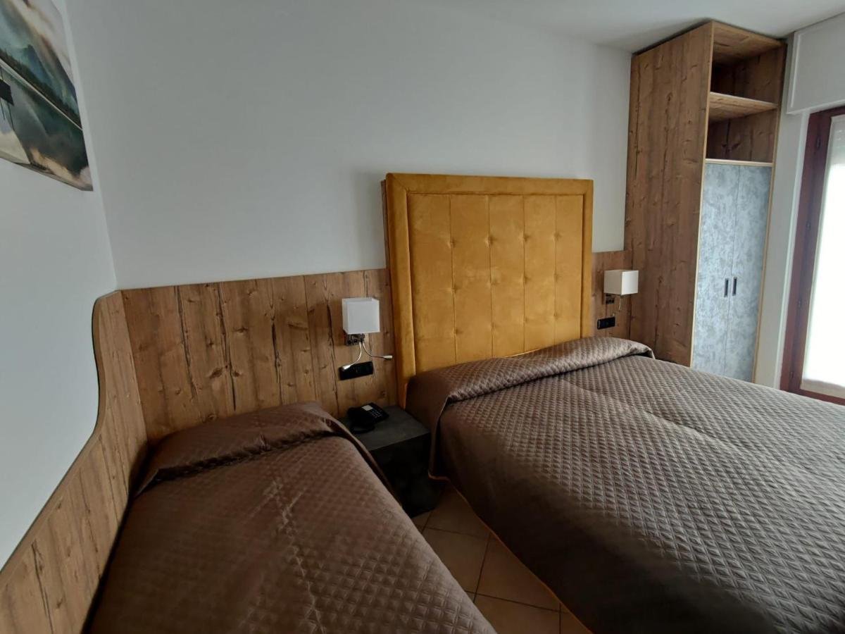 Albergo Casa Este Brenzone sul Garda Exterior foto